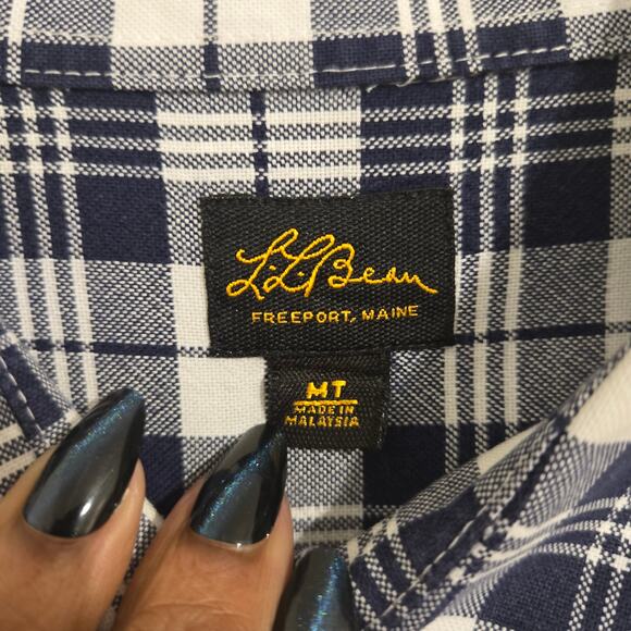 L.L. Bean Men’s Medium Tall Navy White Plaid Flannel Button Down Shirt - Picture 2 of 7